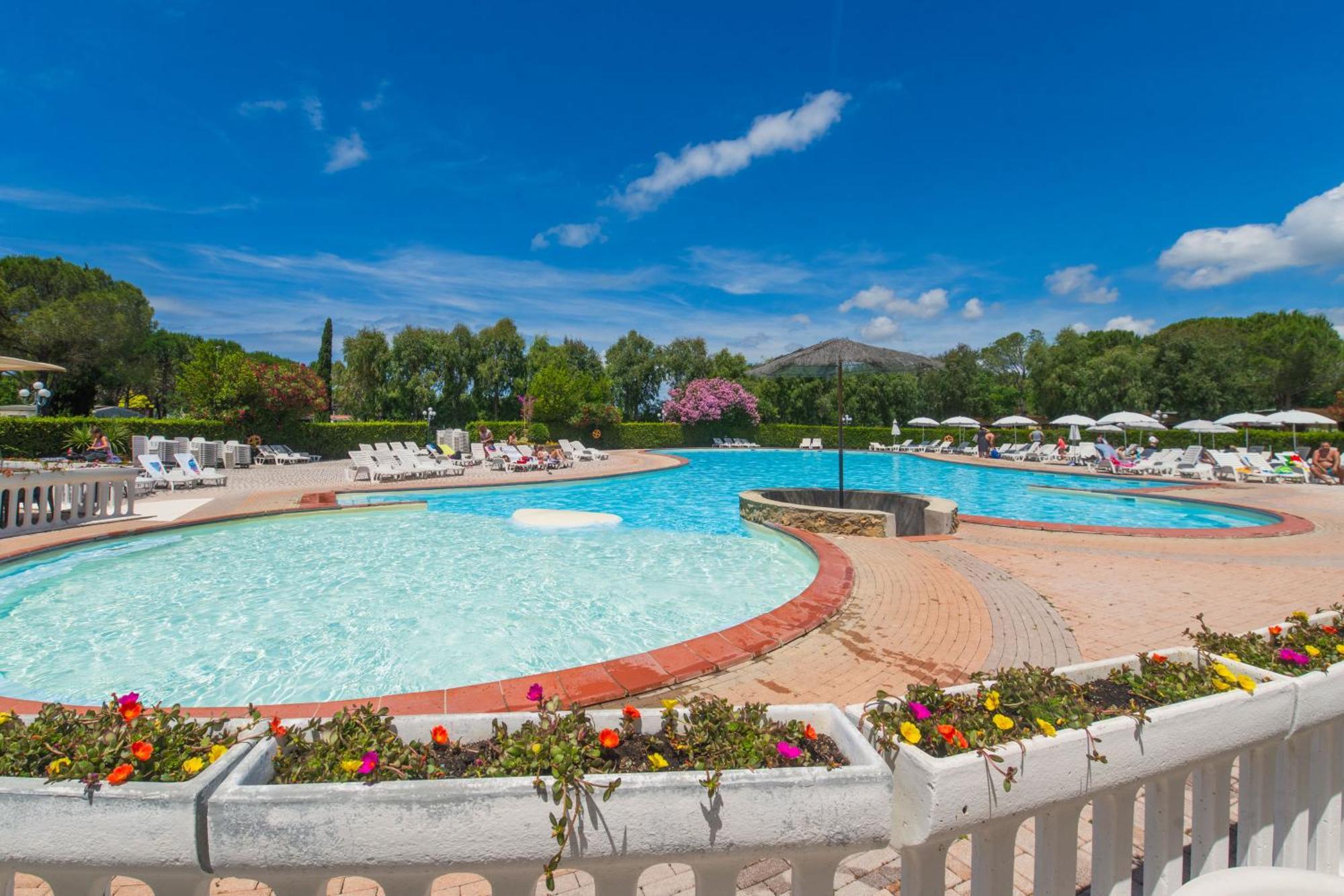 Camping Arcobaleno Marina Di Bibbona Exterior foto
